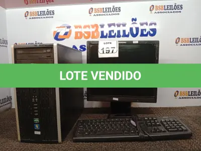 LOTE 197 - 01 CPU COM TECLADO E 01 MONITOR. (NO ESTADO) ATENÇÃO! FAZER A VISITAÇÃO ANTES DE ARREMATAR, NÃO SABEMOS SE FUNCIONA. LEILÃO NÃO TEM GARANTIA E NEM DEVOLUÇÃO, SUJEITO A POSSÍVEIS AVARIAS VISÍVEIS/OCULTAS E/OU AUSÊNCIA DE COMPONENTES.