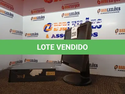LOTE 230 - 01 CPU E 01 MONITOR. (NO ESTADO) ATENÇÃO! FAZER A VISITAÇÃO ANTES DE ARREMATAR, NÃO SABEMOS SE FUNCIONA. LEILÃO NÃO TEM GARANTIA E NEM DEVOLUÇÃO, SUJEITO A POSSÍVEIS AVARIAS VISÍVEIS/OCULTAS E/OU AUSÊNCIA DE COMPONENTES.