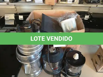 LOTE 174 - 01 ESPREMEDOR DE FRUTAS, 02 BASES DE LIQUIDIFICADORES, DIVERSOS COPOS DE LIQUIDIFICADORES, 01 APARELHO DVR PARA RETIRADA DE PEÇAS E 01 BASE PARA ESPREMEDOR DE FRUTAS. (NO ESTADO) ATENÇÃO! FAZER A VISITAÇÃO ANTES DE ARREMATAR, NÃO SABEMOS SE FUNCIONA. LEILÃO NÃO TEM GARANTIA E NEM DEVOLUÇÃO, SUJEITO A POSSÍVEIS AVARIAS VISÍVEIS/OCULTAS E/OU AUSÊNCIA DE COMPONENTES.