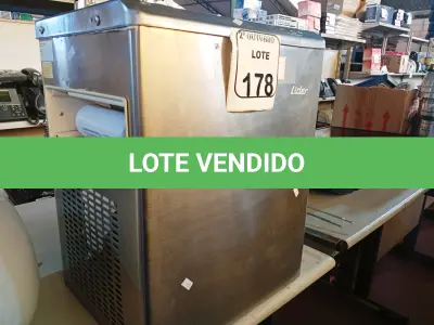 LOTE 178 - 01 BEBEDOURO DE PAREDE EM INOX MARCA LÍDER. (NO ESTADO) ATENÇÃO! FAZER A VISITAÇÃO ANTES DE ARREMATAR, NÃO SABEMOS SE FUNCIONA. LEILÃO NÃO TEM GARANTIA E NEM DEVOLUÇÃO, SUJEITO A POSSÍVEIS AVARIAS VISÍVEIS/OCULTAS E/OU AUSÊNCIA DE COMPONENTES.