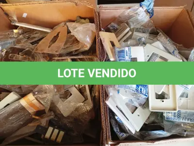 LOTE 227 - 01 LOTE COM GRANDE QUANTIDADE DE PLACAS PARA TOMADAS. E MATERIAIS ELÉTRICOS DIVERSOS. (NO ESTADO) ATENÇÃO! FAZER A VISITAÇÃO ANTES DE ARREMATAR, NÃO SABEMOS SE FUNCIONA. LEILÃO NÃO TEM GARANTIA E NEM DEVOLUÇÃO, SUJEITO A POSSÍVEIS AVARIAS VISÍVEIS/OCULTAS E/OU AUSÊNCIA DE COMPONENTES.