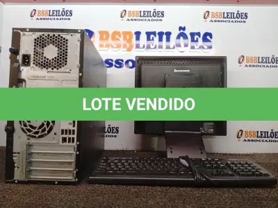 LOTE 197 - 01 CPU COM TECLADO E 01 MONITOR. (NO ESTADO) ATENÇÃO! FAZER A VISITAÇÃO ANTES DE ARREMATAR, NÃO SABEMOS SE FUNCIONA. LEILÃO NÃO TEM GARANTIA E NEM DEVOLUÇÃO, SUJEITO A POSSÍVEIS AVARIAS VISÍVEIS/OCULTAS E/OU AUSÊNCIA DE COMPONENTES.