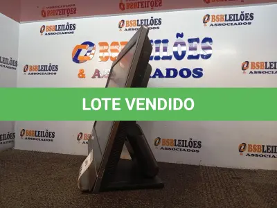 LOTE 164 - 01 PC ALL IN ONE MARCA HP. (NO ESTADO) ATENÇÃO! FAZER A VISITAÇÃO ANTES DE ARREMATAR, NÃO SABEMOS SE FUNCIONA. LEILÃO NÃO TEM GARANTIA E NEM DEVOLUÇÃO, SUJEITO A POSSÍVEIS AVARIAS VISÍVEIS/OCULTAS E/OU AUSÊNCIA DE COMPONENTES.