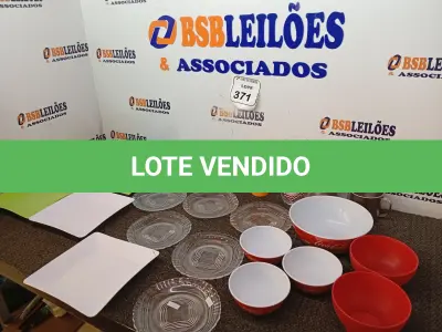 LOTE 371 - 01 LOTE C/DIVERSOS UTENSÍLIOS DE COZINHA. (NO ESTADO) ATENÇÃO! FAZER A VISITAÇÃO ANTES DE ARREMATAR, NÃO SABEMOS SE FUNCIONA. LEILÃO NÃO TEM GARANTIA E NEM DEVOLUÇÃO, SUJEITO A POSSÍVEIS AVARIAS VISÍVEIS/OCULTAS E/OU AUSÊNCIA DE COMPONENTES.