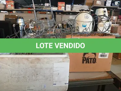 LOTE 214 - 1 LOTE COM DIVERSOS SUPORTES DE COZINHA EM METAL. (NO ESTADO) ATENÇÃO! FAZER A VISITAÇÃO ANTES DE ARREMATAR, NÃO SABEMOS SE FUNCIONA. LEILÃO NÃO TEM GARANTIA E NEM DEVOLUÇÃO, SUJEITO A POSSÍVEIS AVARIAS VISÍVEIS/OCULTAS E/OU AUSÊNCIA DE COMPONENTES.