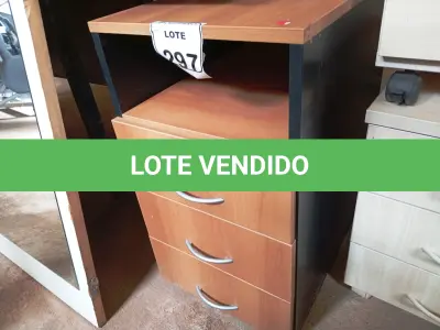LOTE 297 - 0 GAVETEIRO COM 03 GAVETAS CADA. (NO ESTADO) ATENÇÃO! FAZER A VISITAÇÃO ANTES DE ARREMATAR, NÃO SABEMOS SE FUNCIONA. LEILÃO NÃO TEM GARANTIA E NEM DEVOLUÇÃO, SUJEITO A POSSÍVEIS AVARIAS VISÍVEIS/OCULTAS E/OU AUSÊNCIA DE COMPONENTES.