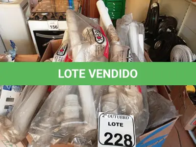 LOTE 228 - 01 LOTE COM DIVERSAS CONEXÕES PVC E ACESSÓRIOS SANITÁRIOS. (NO ESTADO) ATENÇÃO! FAZER A VISITAÇÃO ANTES DE ARREMATAR, NÃO SABEMOS SE FUNCIONA. LEILÃO NÃO TEM GARANTIA E NEM DEVOLUÇÃO, SUJEITO A POSSÍVEIS AVARIAS VISÍVEIS/OCULTAS E/OU AUSÊNCIA DE COMPONENTES.