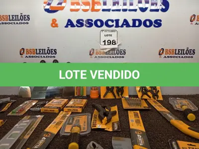 LOTE 198 - 01 LOTE COM DIVERSAS FERRAMENTAS. (NO ESTADO) ATENÇÃO! FAZER A VISITAÇÃO ANTES DE ARREMATAR, NÃO SABEMOS SE FUNCIONA. LEILÃO NÃO TEM GARANTIA E NEM DEVOLUÇÃO, SUJEITO A POSSÍVEIS AVARIAS VISÍVEIS/OCULTAS E/OU AUSÊNCIA DE COMPONENTES.