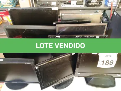 LOTE 188 - 10 MONITORES LCD MARCAS E MODELOS DIVERSOS P RETIRADA DE PEÇAS. (NO ESTADO) ATENÇÃO! FAZER A VISITAÇÃO ANTES DE ARREMATAR, NÃO SABEMOS SE FUNCIONA. LEILÃO NÃO TEM GARANTIA E NEM DEVOLUÇÃO, SUJEITO A POSSÍVEIS AVARIAS VISÍVEIS/OCULTAS E/OU AUSÊNCIA DE COMPONENTES.