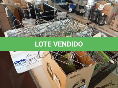 LOTE 214 - 1 LOTE COM DIVERSOS SUPORTES DE COZINHA EM METAL. (NO ESTADO) ATENÇÃO! FAZER A VISITAÇÃO ANTES DE ARREMATAR, NÃO SABEMOS SE FUNCIONA. LEILÃO NÃO TEM GARANTIA E NEM DEVOLUÇÃO, SUJEITO A POSSÍVEIS AVARIAS VISÍVEIS/OCULTAS E/OU AUSÊNCIA DE COMPONENTES.