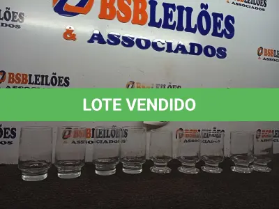 LOTE 378 - 09 COPOS DE VIDRO DIVERSOS. (NO ESTADO) ATENÇÃO! FAZER A VISITAÇÃO ANTES DE ARREMATAR, NÃO SABEMOS SE FUNCIONA. LEILÃO NÃO TEM GARANTIA E NEM DEVOLUÇÃO, SUJEITO A POSSÍVEIS AVARIAS VISÍVEIS/OCULTAS E/OU AUSÊNCIA DE COMPONENTES.