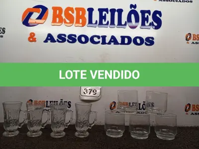 LOTE 379 - 09 COPOS DE VIDRO DIVERSOS. (NO ESTADO) ATENÇÃO! FAZER A VISITAÇÃO ANTES DE ARREMATAR, NÃO SABEMOS SE FUNCIONA. LEILÃO NÃO TEM GARANTIA E NEM DEVOLUÇÃO, SUJEITO A POSSÍVEIS AVARIAS VISÍVEIS/OCULTAS E/OU AUSÊNCIA DE COMPONENTES.