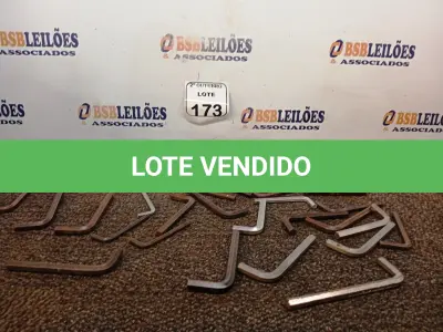 LOTE 173 - 01 LOTE COM DIVERSAS CHAVES ALLEN. (NO ESTADO) ATENÇÃO! FAZER A VISITAÇÃO ANTES DE ARREMATAR, NÃO SABEMOS SE FUNCIONA. LEILÃO NÃO TEM GARANTIA E NEM DEVOLUÇÃO, SUJEITO A POSSÍVEIS AVARIAS VISÍVEIS/OCULTAS E/OU AUSÊNCIA DE COMPONENTES.