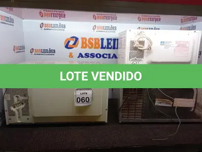 LOTE 060 - 01 LOTE COM 03 MICRO-ONDAS MARCAS E MODELOS DIVERSOS SENDO 01 SEM PRATO. (NO ESTADO) ATENÇÃO! FAZER A VISITAÇÃO ANTES DE ARREMATAR, NÃO SABEMOS SE FUNCIONA. LEILÃO NÃO TEM GARANTIA E NEM DEVOLUÇÃO, SUJEITO A POSSÍVEIS AVARIAS VISÍVEIS/OCULTAS E/OU AUSÊNCIA DE COMPONENTES.