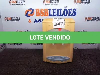 LOTE 042 - 01 PURIFICADOR DE ÁGUA P/GARRAFÃO MARCA MASTER FRIO. (NO ESTADO) ATENÇÃO! FAZER A VISITAÇÃO ANTES DE ARREMATAR, NÃO SABEMOS SE FUNCIONA. LEILÃO NÃO TEM GARANTIA E NEM DEVOLUÇÃO, SUJEITO A POSSÍVEIS AVARIAS VISÍVEIS/OCULTAS E/OU AUSÊNCIA DE COMPONENTES.