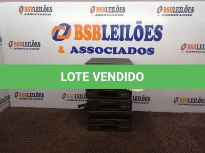 LOTE 066 - 01 MINI SYSTEM SONY. (NO ESTADO) ATENÇÃO! FAZER A VISITAÇÃO ANTES DE ARREMATAR, NÃO SABEMOS SE FUNCIONA. LEILÃO NÃO TEM GARANTIA E NEM DEVOLUÇÃO, SUJEITO A POSSÍVEIS AVARIAS VISÍVEIS/OCULTAS E/OU AUSÊNCIA DE COMPONENTES.