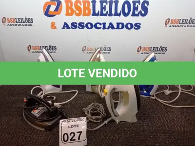 LOTE 027 - 05 FERROS DE PASSAR MARCAS E MODELOS DIVERSOS. (NO ESTADO) ATENÇÃO! FAZER A VISITAÇÃO ANTES DE ARREMATAR, NÃO SABEMOS SE FUNCIONA. LEILÃO NÃO TEM GARANTIA E NEM DEVOLUÇÃO, SUJEITO A POSSÍVEIS AVARIAS VISÍVEIS/OCULTAS E/OU AUSÊNCIA DE COMPONENTES.