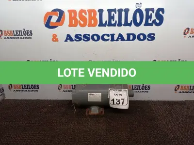 LOTE 137 - 01 MOTOR DE INDUÇÃO MONOFÁSICO MARCA KOHLBACH. (NO ESTADO) ATENÇÃO! FAZER A VISITAÇÃO ANTES DE ARREMATAR, NÃO SABEMOS SE FUNCIONA. LEILÃO NÃO TEM GARANTIA E NEM DEVOLUÇÃO, SUJEITO A POSSÍVEIS AVARIAS VISÍVEIS/OCULTAS E/OU AUSÊNCIA DE COMPONENTES.