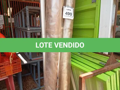 LOTE 490 - 02 TOLDOS. (NO ESTADO) ATENÇÃO! FAZER A VISITAÇÃO ANTES DE ARREMATAR, NÃO SABEMOS SE FUNCIONA. LEILÃO NÃO TEM GARANTIA E NEM DEVOLUÇÃO, SUJEITO A POSSÍVEIS AVARIAS VISÍVEIS/OCULTAS E/OU AUSÊNCIA DE COMPONENTES.