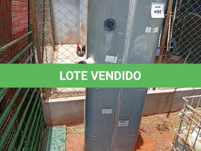 LOTE 495 - 01 TANQUE DE COMBUSTÍVEL DE FERRO. (NO ESTADO) ATENÇÃO! FAZER A VISITAÇÃO ANTES DE ARREMATAR, NÃO SABEMOS SE FUNCIONA. LEILÃO NÃO TEM GARANTIA E NEM DEVOLUÇÃO, SUJEITO A POSSÍVEIS AVARIAS VISÍVEIS/OCULTAS E/OU AUSÊNCIA DE COMPONENTES.
