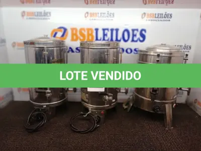 LOTE 071 - 03 CAFETEIRAS EM INOX MARCAS E MODELOS DIVERSOS. (NO ESTADO) ATENÇÃO! FAZER A VISITAÇÃO ANTES DE ARREMATAR, NÃO SABEMOS SE FUNCIONA. LEILÃO NÃO TEM GARANTIA E NEM DEVOLUÇÃO, SUJEITO A POSSÍVEIS AVARIAS VISÍVEIS/OCULTAS E/OU AUSÊNCIA DE COMPONENTES.