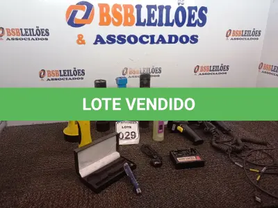 LOTE 029 - 01 LOTE C/VÁRIAS LANTERNAS E MATERIAIS DIVERSOS MARCAS E MODELOS DIVERSOS. (NO ESTADO) ATENÇÃO! FAZER A VISITAÇÃO ANTES DE ARREMATAR, NÃO SABEMOS SE FUNCIONA. LEILÃO NÃO TEM GARANTIA E NEM DEVOLUÇÃO, SUJEITO A POSSÍVEIS AVARIAS VISÍVEIS/OCULTAS E/OU AUSÊNCIA DE COMPONENTES.