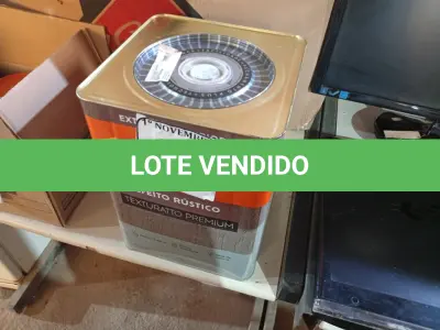 LOTE 230 - 01 LATA DE TINTA TEXTURATTO PREMIUM EFEITO RÚSTICO INTERIOR/EXTERIOR SUVINIL 25KG. (NO ESTADO) ATENÇÃO! FAZER A VISITAÇÃO ANTES DE ARREMATAR, NÃO SABEMOS SE FUNCIONA. LEILÃO NÃO TEM GARANTIA E NEM DEVOLUÇÃO, SUJEITO A POSSÍVEIS AVARIAS VISÍVEIS/OCULTAS E/OU AUSÊNCIA DE COMPONENTES.