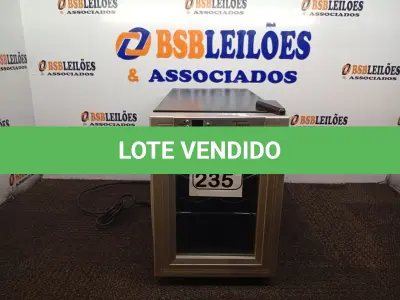 LOTE 235 - 01 ADEGA TOCAVE. (NO ESTADO) ATENÇÃO! FAZER A VISITAÇÃO ANTES DE ARREMATAR, NÃO SABEMOS SE FUNCIONA. LEILÃO NÃO TEM GARANTIA E NEM DEVOLUÇÃO, SUJEITO A POSSÍVEIS AVARIAS VISÍVEIS/OCULTAS E/OU AUSÊNCIA DE COMPONENTES.