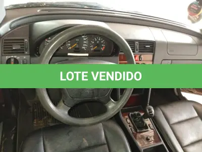 LOTE 012 - 01 MERCEDEZ BENZ/C-180 A GASOLINA; ANO 1996; NA COR PRETA.(NO ESTADO)