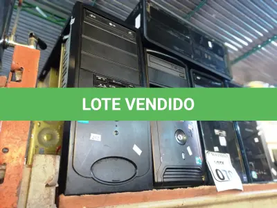 LOTE 070 - 05 CPU’S MARCAS E MODELOS DIVERSOS. (NO ESTADO) ATENÇÃO! FAZER A VISITAÇÃO ANTES DE ARREMATAR, NÃO SABEMOS SE FUNCIONA. LEILÃO NÃO TEM GARANTIA E NEM DEVOLUÇÃO, SUJEITO A POSSÍVEIS AVARIAS VISÍVEIS/OCULTAS E/OU AUSÊNCIA DE COMPONENTES.