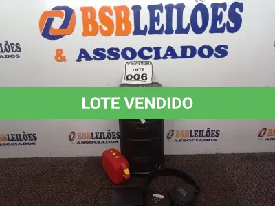 LOTE 006 - 01 FONE DE OUVIDO E 03 CAIXINHAS DE SOM DIVERSAS. (NO ESTADO) ATENÇÃO! FAZER A VISITAÇÃO ANTES DE ARREMATAR, NÃO SABEMOS SE FUNCIONA. LEILÃO NÃO TEM GARANTIA E NEM DEVOLUÇÃO, SUJEITO A POSSÍVEIS AVARIAS VISÍVEIS/OCULTAS E/OU AUSÊNCIA DE COMPONENTES.