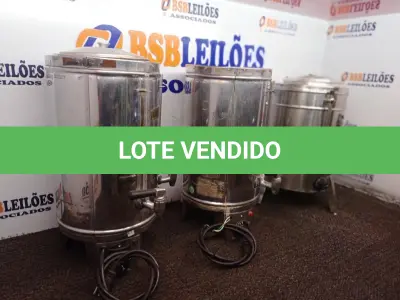 LOTE 071 - 03 CAFETEIRAS EM INOX MARCAS E MODELOS DIVERSOS. (NO ESTADO) ATENÇÃO! FAZER A VISITAÇÃO ANTES DE ARREMATAR, NÃO SABEMOS SE FUNCIONA. LEILÃO NÃO TEM GARANTIA E NEM DEVOLUÇÃO, SUJEITO A POSSÍVEIS AVARIAS VISÍVEIS/OCULTAS E/OU AUSÊNCIA DE COMPONENTES.