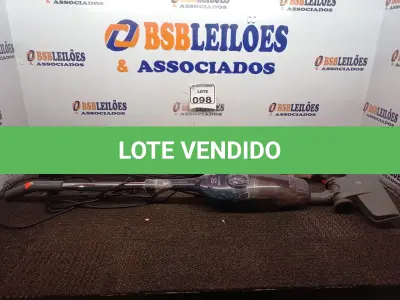 LOTE 098 - 02 ASPIRADORES DE PÓ MARCAS PHILCO E ELECTROLUX. (NO ESTADO) ATENÇÃO! FAZER A VISITAÇÃO ANTES DE ARREMATAR, NÃO SABEMOS SE FUNCIONA. LEILÃO NÃO TEM GARANTIA E NEM DEVOLUÇÃO, SUJEITO A POSSÍVEIS AVARIAS VISÍVEIS/OCULTAS E/OU AUSÊNCIA DE COMPONENTES.