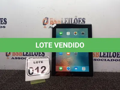 LOTE 012 - 01 IPAD SEM CARREGADOR DE 64GB. (NO ESTADO) ATENÇÃO! FAZER A VISITAÇÃO ANTES DE ARREMATAR, NÃO SABEMOS SE FUNCIONA. LEILÃO NÃO TEM GARANTIA E NEM DEVOLUÇÃO, SUJEITO A POSSÍVEIS AVARIAS VISÍVEIS/OCULTAS E/OU AUSÊNCIA DE COMPONENTES.