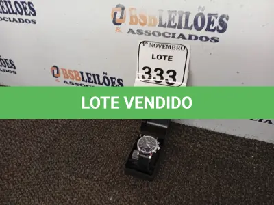 LOTE 333 - 01 RELÓGIO DE PULSO. (NO ESTADO) ATENÇÃO! FAZER A VISITAÇÃO ANTES DE ARREMATAR, NÃO SABEMOS SE FUNCIONA. LEILÃO NÃO TEM GARANTIA E NEM DEVOLUÇÃO, SUJEITO A POSSÍVEIS AVARIAS VISÍVEIS/OCULTAS E/OU AUSÊNCIA DE COMPONENTES.