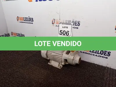 LOTE 506 - 01 BOMBA D´ÁGUA ELÉTRICA E 01 MOEDOR DE CARNE COM AVARIAS. (NO ESTADO) ATENÇÃO! FAZER A VISITAÇÃO ANTES DE ARREMATAR, NÃO SABEMOS SE FUNCIONA. LEILÃO NÃO TEM GARANTIA E NEM DEVOLUÇÃO, SUJEITO A POSSÍVEIS AVARIAS VISÍVEIS/OCULTAS E/OU AUSÊNCIA DE COMPONENTES.