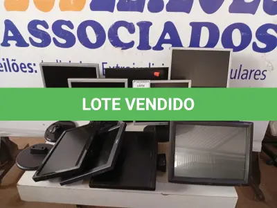 LOTE 276 - 10 MONITORES LCD MARCAS E MODELOS DIVERSOS P/RETIRADA DE PEÇAS. (NO ESTADO) ATENÇÃO! FAZER A VISITAÇÃO ANTES DE ARREMATAR, NÃO SABEMOS SE FUNCIONA. LEILÃO NÃO TEM GARANTIA E NEM DEVOLUÇÃO, SUJEITO A POSSÍVEIS AVARIAS VISÍVEIS/OCULTAS E/OU AUSÊNCIA DE COMPONENTES.