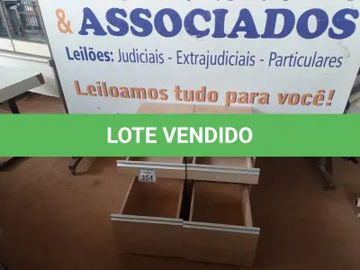 LOTE 354 - 02 GAVETEIROS COM 03 GAVETAS CADA. (NO ESTADO) ATENÇÃO! FAZER A VISITAÇÃO ANTES DE ARREMATAR, NÃO SABEMOS SE FUNCIONA. LEILÃO NÃO TEM GARANTIA E NEM DEVOLUÇÃO, SUJEITO A POSSÍVEIS AVARIAS VISÍVEIS/OCULTAS E/OU AUSÊNCIA DE COMPONENTES.