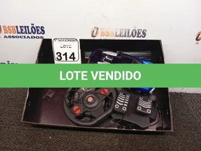 LOTE 314 - 01 CARRINHO DE CONTROLE REMOTO. (NO ESTADO) ATENÇÃO! FAZER A VISITAÇÃO ANTES DE ARREMATAR, NÃO SABEMOS SE FUNCIONA. LEILÃO NÃO TEM GARANTIA E NEM DEVOLUÇÃO, SUJEITO A POSSÍVEIS AVARIAS VISÍVEIS/OCULTAS E/OU AUSÊNCIA DE COMPONENTES.