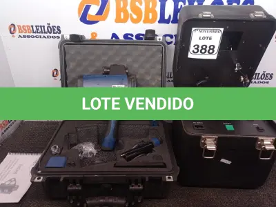 LOTE 388 - 01 RADAR MÓVEL MARCA LASER TECH. (NO ESTADO) ATENÇÃO! FAZER A VISITAÇÃO ANTES DE ARREMATAR, NÃO SABEMOS SE FUNCIONA. LEILÃO NÃO TEM GARANTIA E NEM DEVOLUÇÃO, SUJEITO A POSSÍVEIS AVARIAS VISÍVEIS/OCULTAS E/OU AUSÊNCIA DE COMPONENTES.