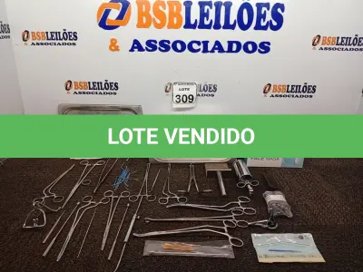 LOTE 309 - 01 LOTE COM MATERIAIS ODONTOLÓGICOS DIVERSOS. (NO ESTADO) ATENÇÃO! FAZER A VISITAÇÃO ANTES DE ARREMATAR, NÃO SABEMOS SE FUNCIONA. LEILÃO NÃO TEM GARANTIA E NEM DEVOLUÇÃO, SUJEITO A POSSÍVEIS AVARIAS VISÍVEIS/OCULTAS E/OU AUSÊNCIA DE COMPONENTES.