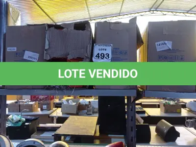 LOTE 493 - 04 CAIXAS DE LUZ OCTOGONAL. (NO ESTADO) ATENÇÃO! FAZER A VISITAÇÃO ANTES DE ARREMATAR, NÃO SABEMOS SE FUNCIONA. LEILÃO NÃO TEM GARANTIA E NEM DEVOLUÇÃO, SUJEITO A POSSÍVEIS AVARIAS VISÍVEIS/OCULTAS E/OU AUSÊNCIA DE COMPONENTES.