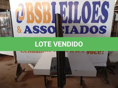 LOTE 275 - 01 TV MARCA SHARP 52” P/RETIRADA DE PEÇAS. (NO ESTADO) ATENÇÃO! FAZER A VISITAÇÃO ANTES DE ARREMATAR, NÃO SABEMOS SE FUNCIONA. LEILÃO NÃO TEM GARANTIA E NEM DEVOLUÇÃO, SUJEITO A POSSÍVEIS AVARIAS VISÍVEIS/OCULTAS E/OU AUSÊNCIA DE COMPONENTES.