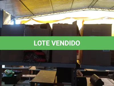 LOTE 493 - 04 CAIXAS DE LUZ OCTOGONAL. (NO ESTADO) ATENÇÃO! FAZER A VISITAÇÃO ANTES DE ARREMATAR, NÃO SABEMOS SE FUNCIONA. LEILÃO NÃO TEM GARANTIA E NEM DEVOLUÇÃO, SUJEITO A POSSÍVEIS AVARIAS VISÍVEIS/OCULTAS E/OU AUSÊNCIA DE COMPONENTES.