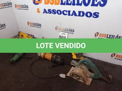 LOTE 502 - 02 SERRAS SABRE MARCA DEWALT MODELO DC385-BR S/BATERIA, 01 LIXADEIRA, 01 FURADEIRA E 01 MAKITA P/RETIRADA DE PEÇAS. (NO ESTADO) ATENÇÃO! FAZER A VISITAÇÃO ANTES DE ARREMATAR, NÃO SABEMOS SE FUNCIONA. LEILÃO NÃO TEM GARANTIA E NEM DEVOLUÇÃO, SUJEITO A POSSÍVEIS AVARIAS VISÍVEIS/OCULTAS E/OU AUSÊNCIA DE COMPONENTES.