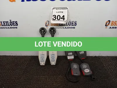 LOTE 304 - 02 MEDIDORES ANEMOMETER E 02 MEDIDORES DE LUMINOSIDADE LUX METER. (NO ESTADO) ATENÇÃO! FAZER A VISITAÇÃO ANTES DE ARREMATAR, NÃO SABEMOS SE FUNCIONA. LEILÃO NÃO TEM GARANTIA E NEM DEVOLUÇÃO, SUJEITO A POSSÍVEIS AVARIAS VISÍVEIS/OCULTAS E/OU AUSÊNCIA DE COMPONENTES.