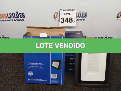 LOTE 348 - 05 REFLETORES LED AMBIENTE EXTERNO100W. (NO ESTADO) ATENÇÃO! FAZER A VISITAÇÃO ANTES DE ARREMATAR, NÃO SABEMOS SE FUNCIONA. LEILÃO NÃO TEM GARANTIA E NEM DEVOLUÇÃO, SUJEITO A POSSÍVEIS AVARIAS VISÍVEIS/OCULTAS E/OU AUSÊNCIA DE COMPONENTES.