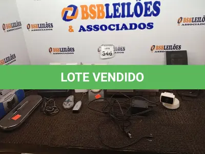LOTE 346 - 01 PORTA RETRATO DIGITAL, 01 DVD PORTÁTIL E DIVERSOS APARELHOS ELETRÔNICOS. (NO ESTADO) ATENÇÃO! FAZER A VISITAÇÃO ANTES DE ARREMATAR, NÃO SABEMOS SE FUNCIONA. LEILÃO NÃO TEM GARANTIA E NEM DEVOLUÇÃO, SUJEITO A POSSÍVEIS AVARIAS VISÍVEIS/OCULTAS E/OU AUSÊNCIA DE COMPONENTES.