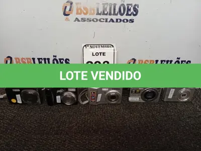 LOTE 293 - 01 LOTE COM 05 CÂMERAS DIGITAIS DIVERSAS. (NO ESTADO) ATENÇÃO! FAZER A VISITAÇÃO ANTES DE ARREMATAR, NÃO SABEMOS SE FUNCIONA. LEILÃO NÃO TEM GARANTIA E NEM DEVOLUÇÃO, SUJEITO A POSSÍVEIS AVARIAS VISÍVEIS/OCULTAS E/OU AUSÊNCIA DE COMPONENTES.