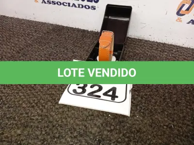LOTE 324 - 01 RELÓGIO DE PULSO. (NO ESTADO) ATENÇÃO! FAZER A VISITAÇÃO ANTES DE ARREMATAR, NÃO SABEMOS SE FUNCIONA. LEILÃO NÃO TEM GARANTIA E NEM DEVOLUÇÃO, SUJEITO A POSSÍVEIS AVARIAS VISÍVEIS/OCULTAS E/OU AUSÊNCIA DE COMPONENTES.